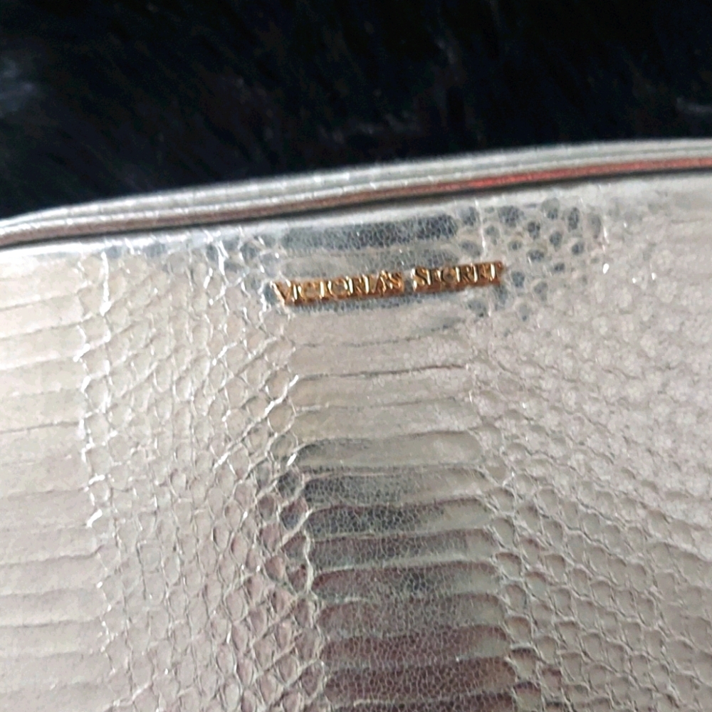 🤩VS Swag Bundle🤩 - Picture 4 of 5